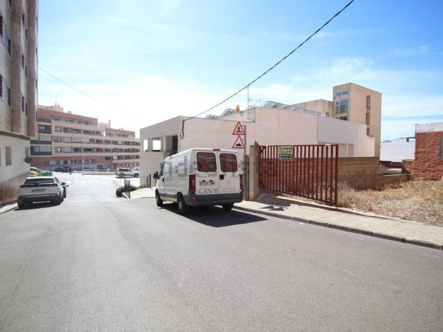 Terreno, Almenara