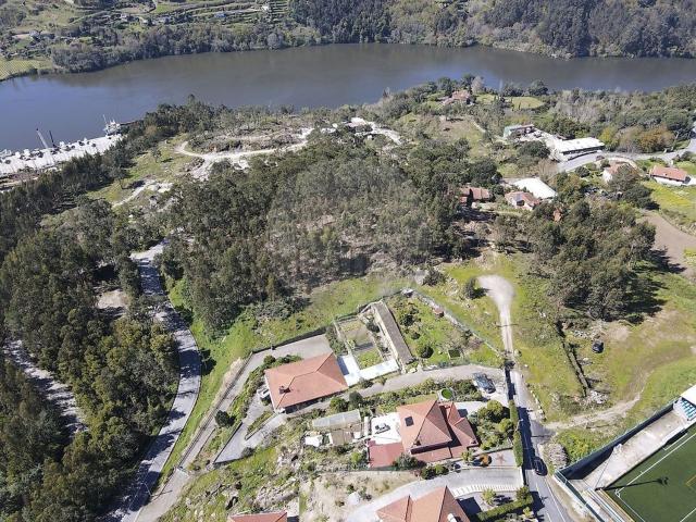 Terreno, Alpendorada Várzea Torrão