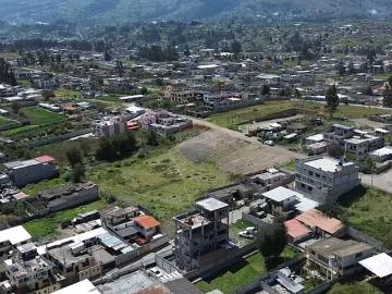 Terreno Amplio cerca del Mercado Mayorista