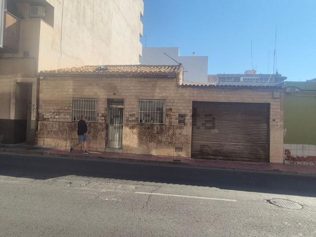 Terreno, Antonio Machado, Torrevieja