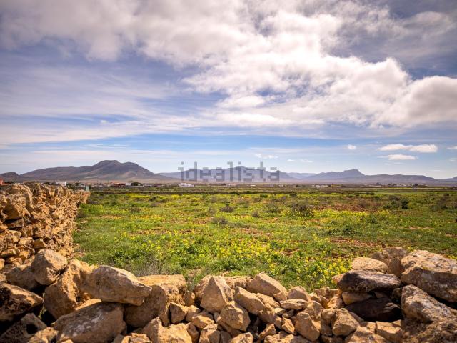 Terreno, Antigua