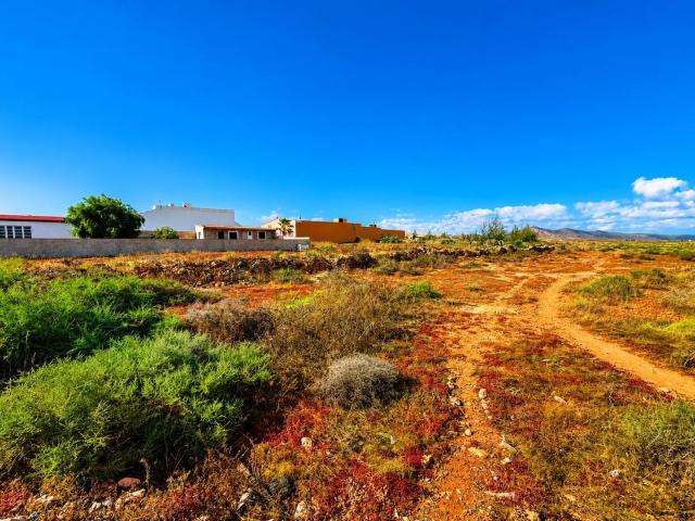 Terreno, Antigua