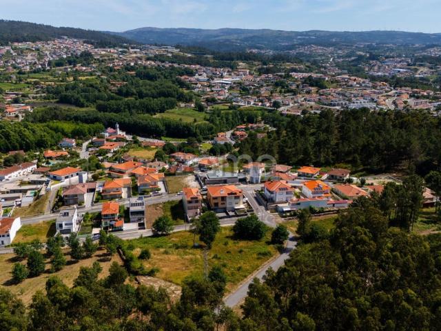 Terreno, Arões Santa Cristina