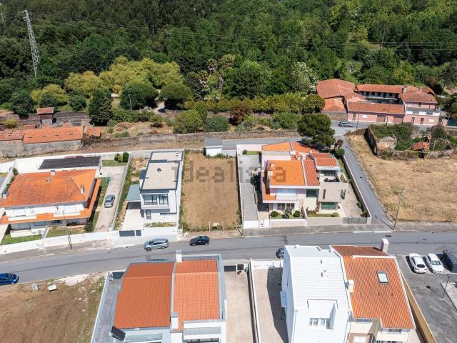 Terreno, Arcozelo