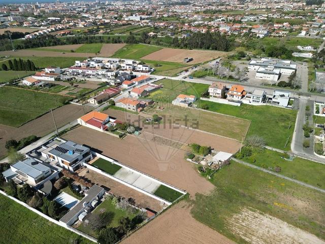 Terreno, Aradas
