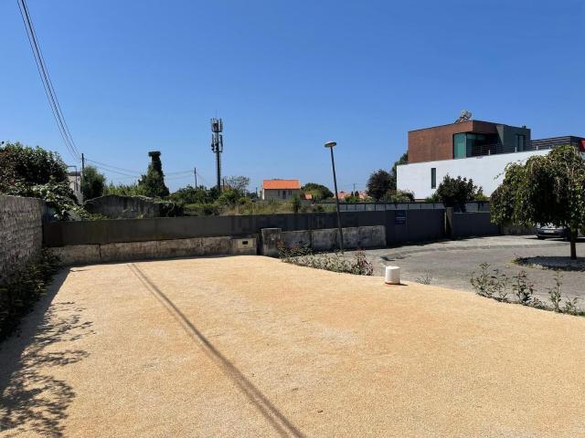 Terreno, Aradas