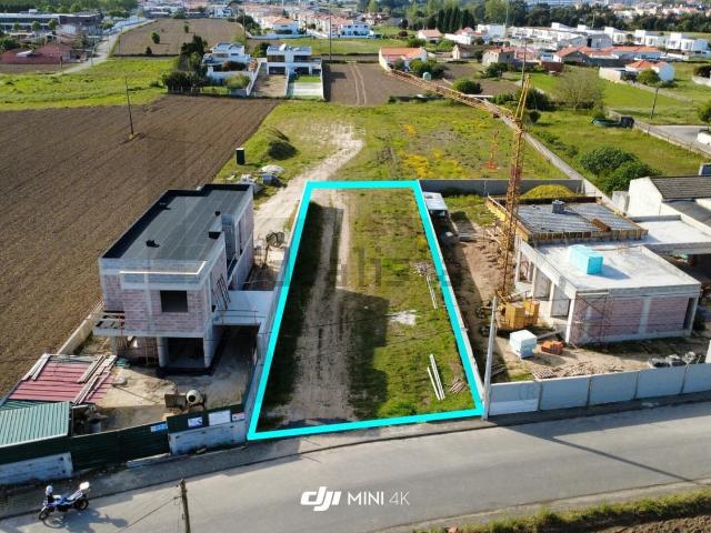 Terreno, Aradas