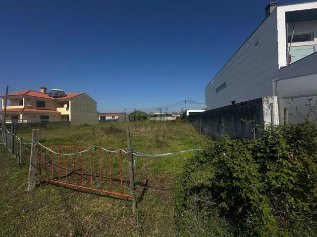 Terreno, Aradas