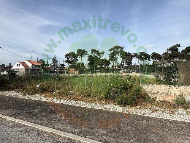 Terreno, Aroeira Central, Charneca da Caparica e Sobreda
