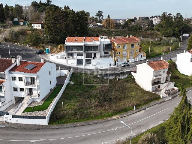 Terreno, Bairro dos Anjos Vale da Cabrita, Leiria Pousos Barreira e Cortes