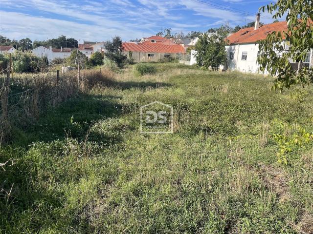 Terreno, Bairro dos Anjos Vale da Cabrita, Leiria Pousos Barreira e Cortes