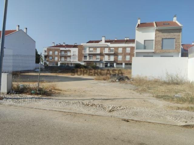 Terreno c/alvará de loteamento aprovado p/moradia de 4 pisos, Montijo