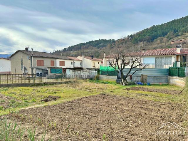 Terreno, Campdevánol