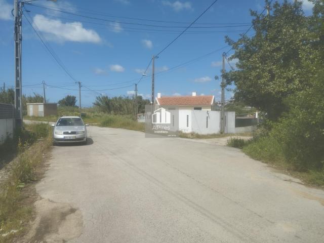 Terreno, Caparica e Trafaria, Almada | BPI Expresso Imobiliário