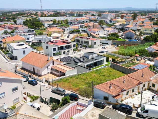 Terreno, Charneca da Caparica e Sobreda