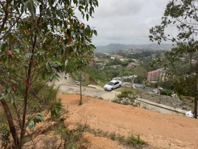 TERRENO COLINAS DE CARRIZAL SECTOR MERIDA CARRIZAL
