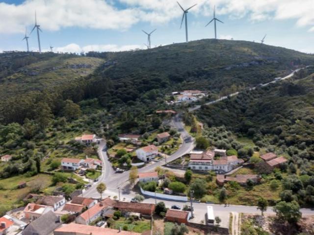 Terreno com 400m2 e vista infinita, Alqueidão da Serra Porto de Mós