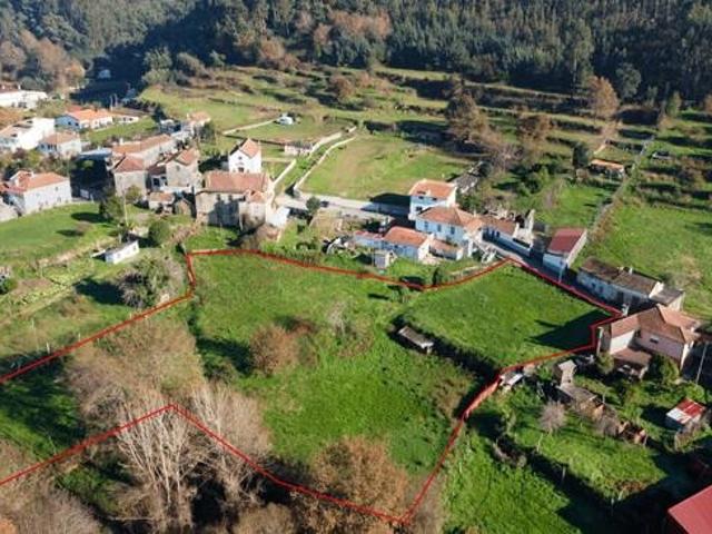 Terreno com 4020m2 a 5min do centro de Oliveira de Azeméis