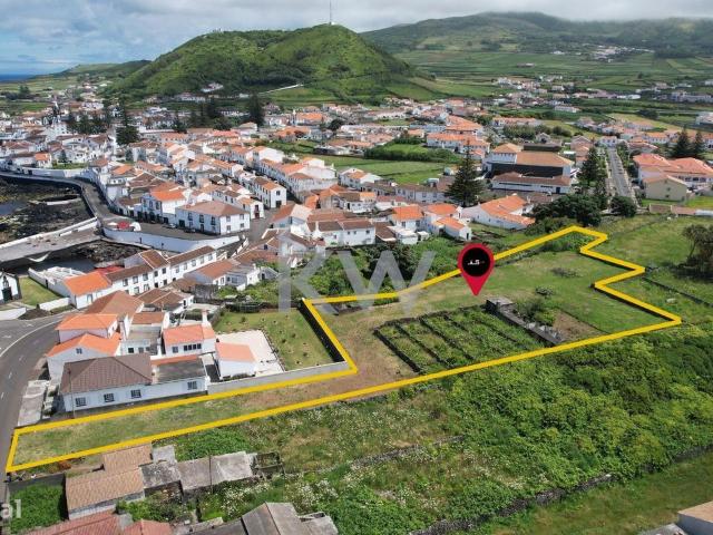 Terreno com 4598m2 com Projecto Aprovado, Ilha da Graciosa, Aores