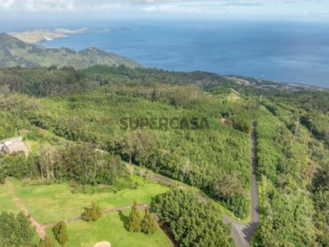 TERRENO com 58 960 m2 Água de Pena Machico | Junto ao Campo de Golfe