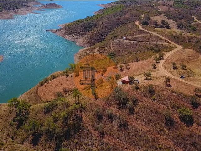 TERRENO COM 7.120 M2 JUNTO A ÁGUA ALCARIAS GRANDES CASTRO MARIM ALGARVE