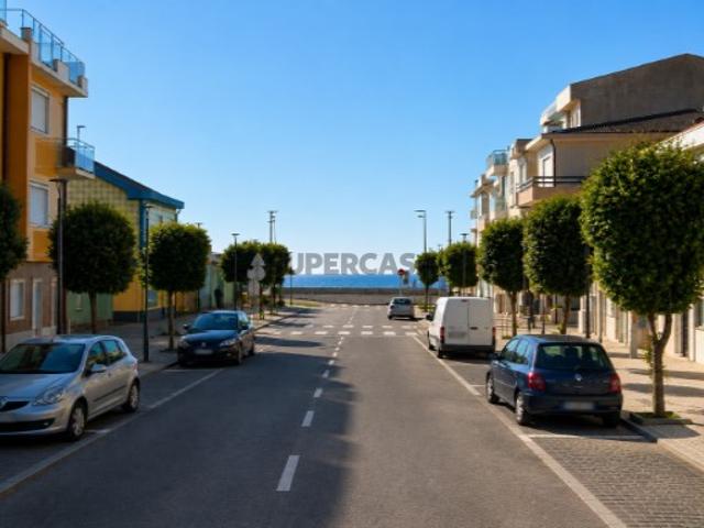 Terreno com 810 m² para construção em altura em Caxinas Vila do Conde