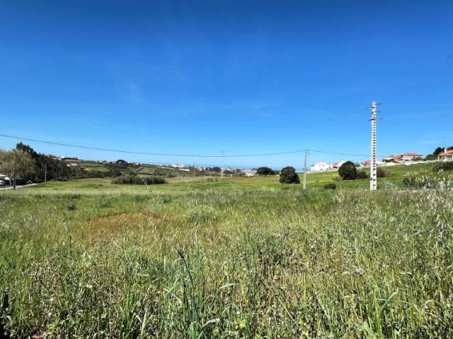 Terreno com 906 m2, para construção