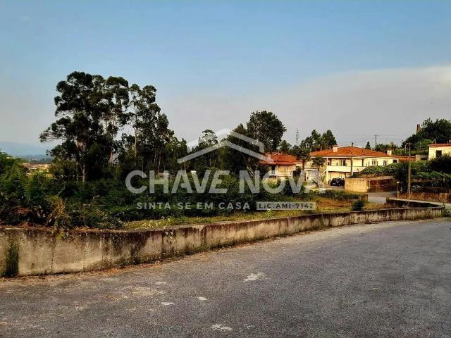 Terreno com 9579m2 em Cervães, Vila Verde