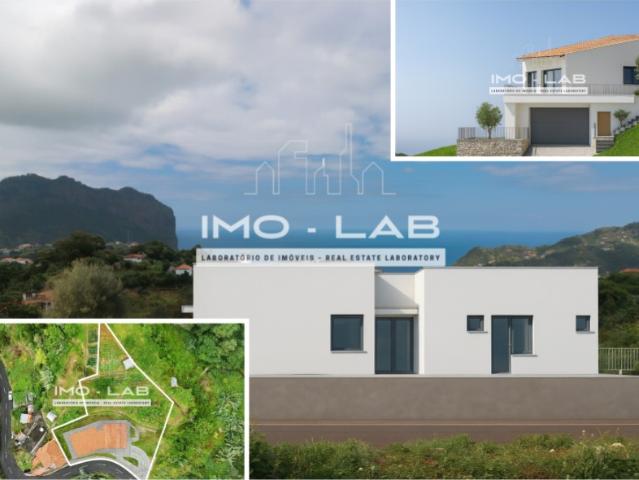Terreno com 1440m2 Projecto Aprovado Porto da Cruz Ilha da Madeira