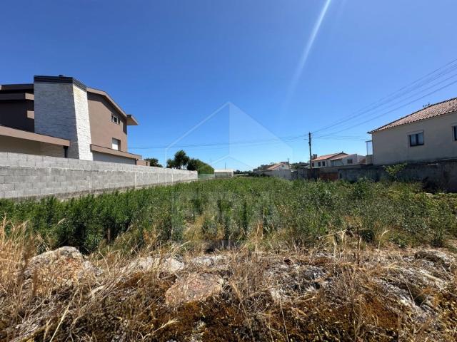 Terreno com 1500m2 em Terroso, Póvoa de Varzim