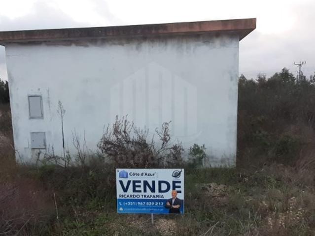 Terreno com 15.000 m² em Plena Natureza na Região de Palmela