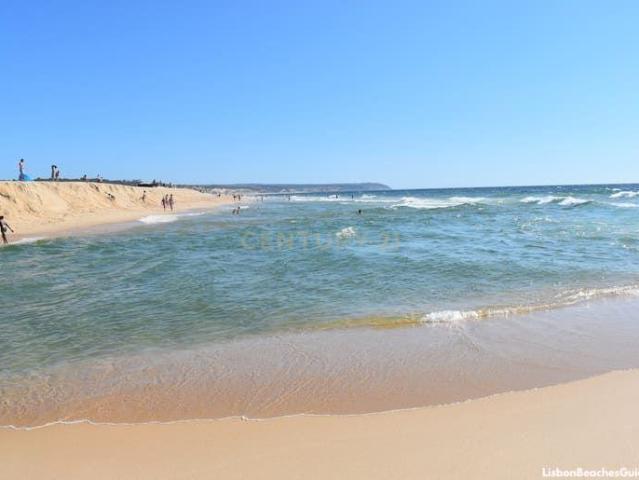 Terreno com 1.000 m², localizado na privilegiada zona da Lagoa de Albufeira