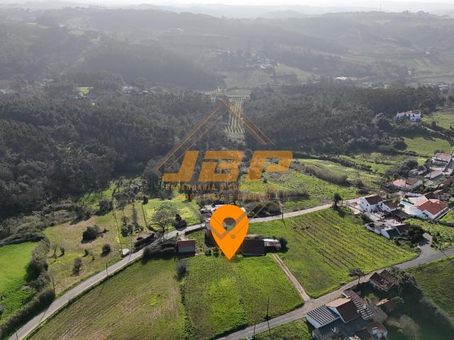 Terreno com 1.200m2 localizado em Abrunheira, Sta Catarina, Caldas da Rainha