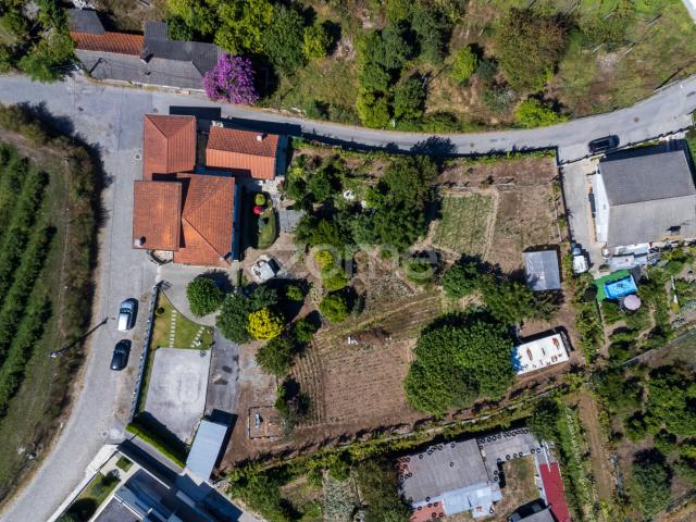 Terreno com 2184m2 em Sande São Clemente, Guimarães