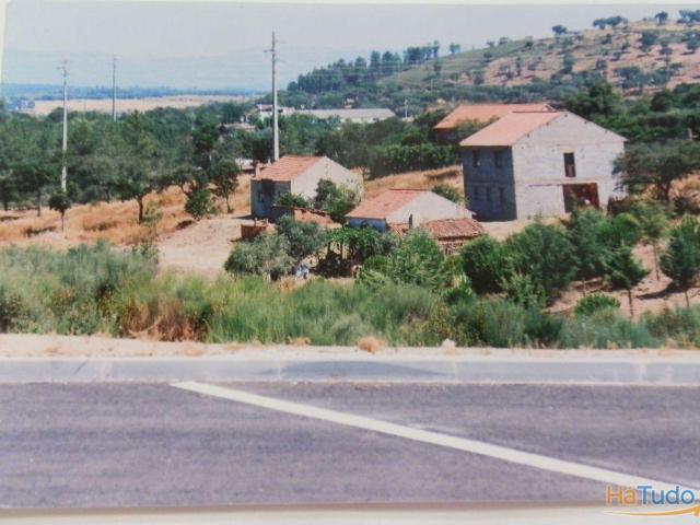 Terreno com 2525 m2, localizado junta de escolas, Castelo Branco | 26073897366