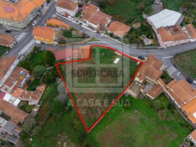 Terreno com 2.000 m2 para construção em Esmoriz, Ovar