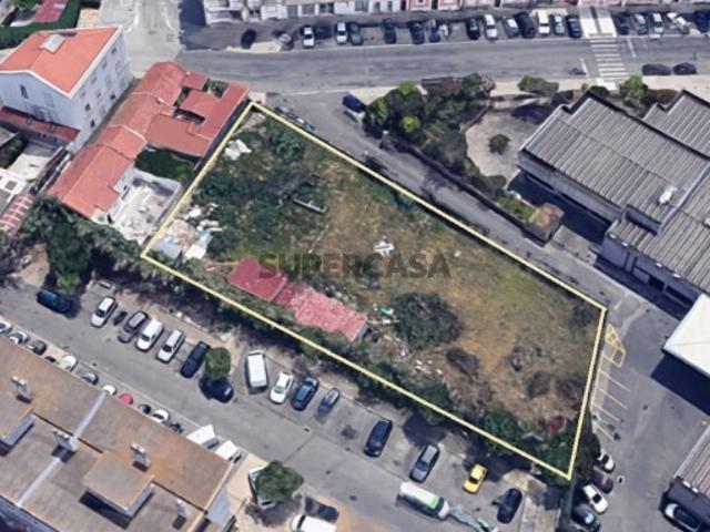 Terreno com 2.000m2 na Ajuda | Wallis Real Estate