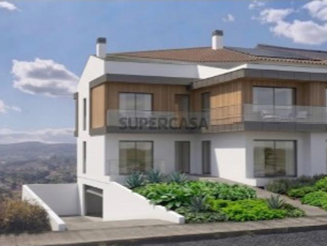 Terreno com 364m² para Construção de Moradia Geminada Bragança