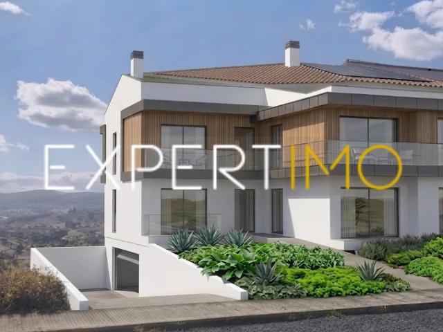 Terreno com 364m² para Construção de Moradia Geminada Bragança