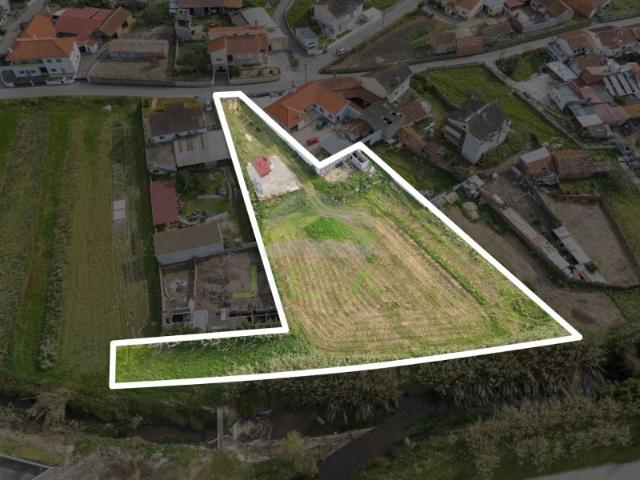 Terreno com 3.432m2 na Carreira Monte Redondo