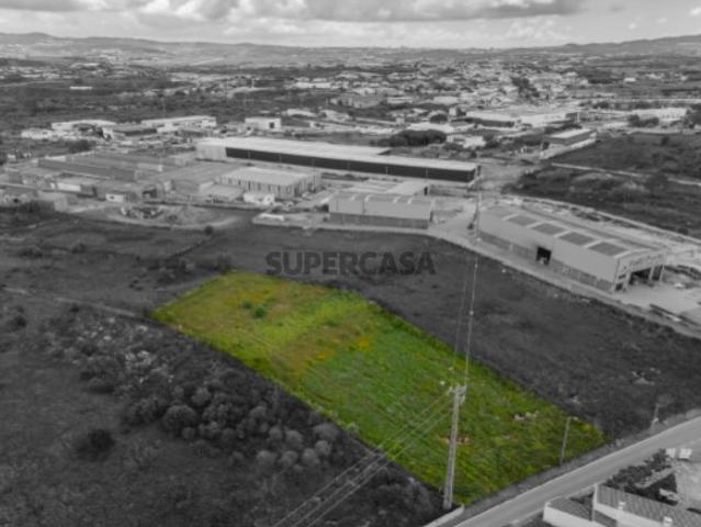 Terreno com 3.520 m² na localidade da Terrugem, Sintra Boa Localização e Viabilidade de Construção