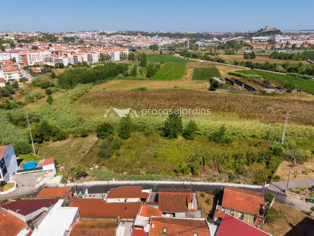 Terreno com 3.841m2
