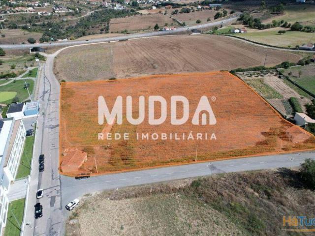 Terreno com vários lotes para construção de Moradias. | 26083857182