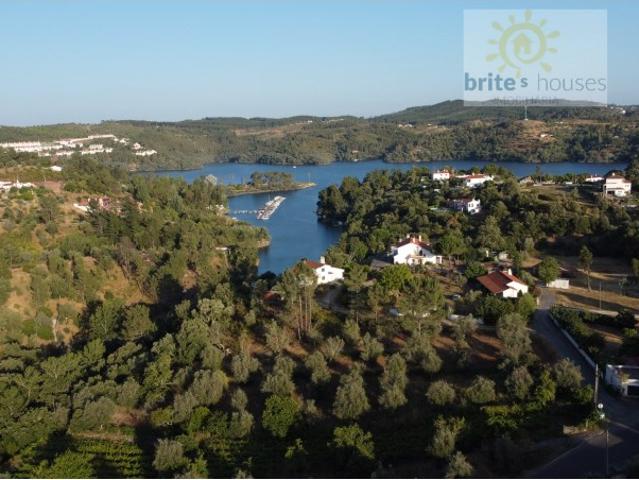 Terreno com viabilidade de construção, Com vista para a albufeira do Castelo de Bode em Alverangel