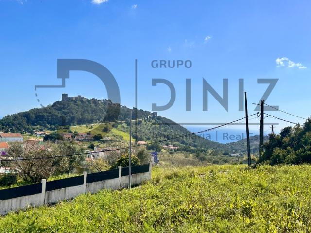 Terreno com Vista Mar e Castelo de Sesimbra Projeto Aprovado