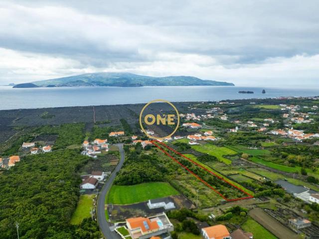 Terreno com vista mar e para a ilha do Faial – Criação Velha, Madalena