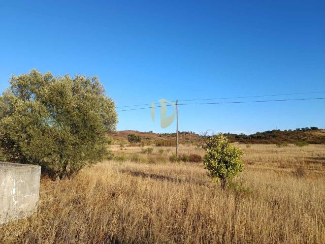 Terreno com armazém ruina nora furo com 77.630 m2 construção de moradia e turismo malhão castro marim algarve