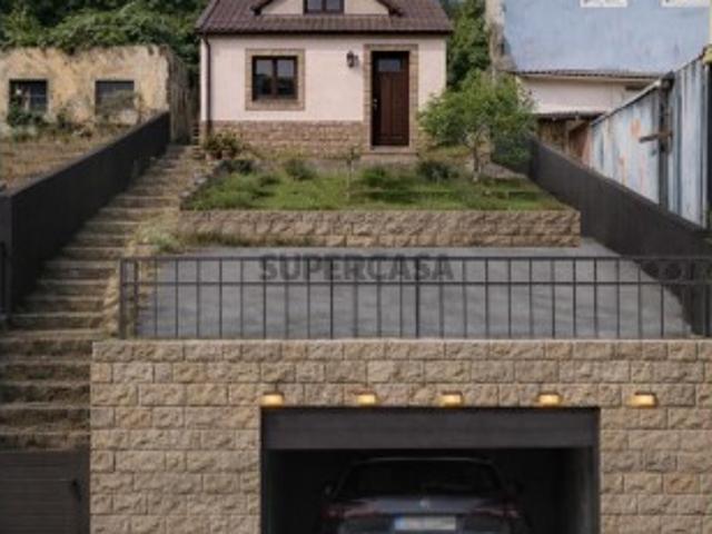 Terreno com Casa em Pedra para Reabilitação Campanhã, Porto