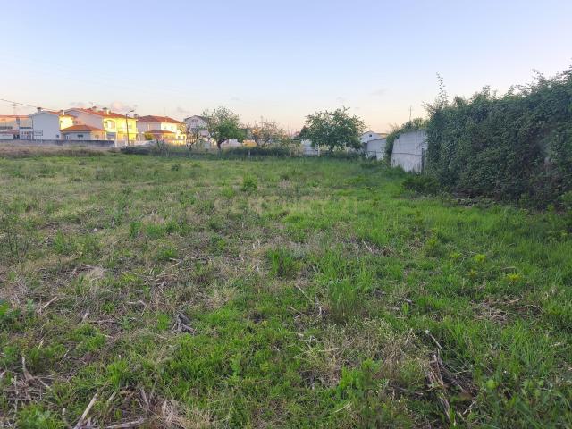 Terreno com elevado potencial de valorização, ideal para investidores e construção de moradia própria