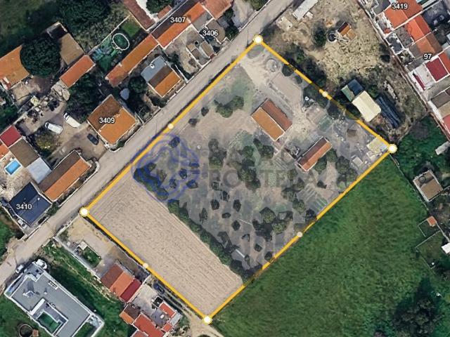 TERRENO COM ELEVADO POTENCIAL DE CONSTRUÇÃO – MONTIJO